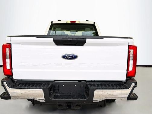 Oxford White 2026 Ford F-250 XL