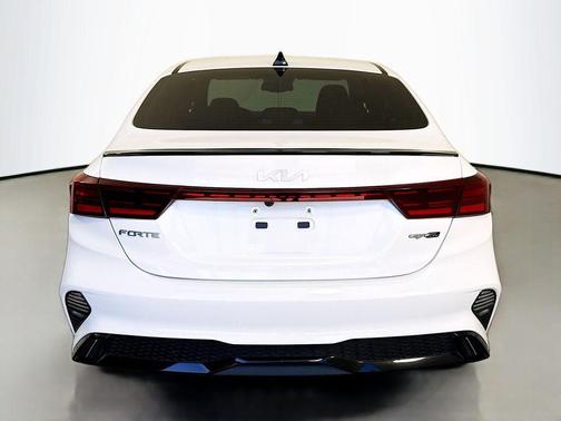 Snow White Pearl 2022 Kia Forte GT-Line