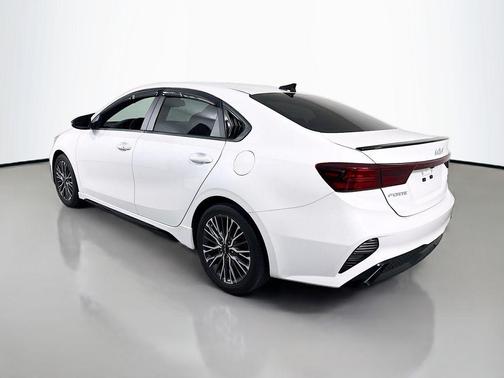 Snow White Pearl 2022 Kia Forte GT-Line