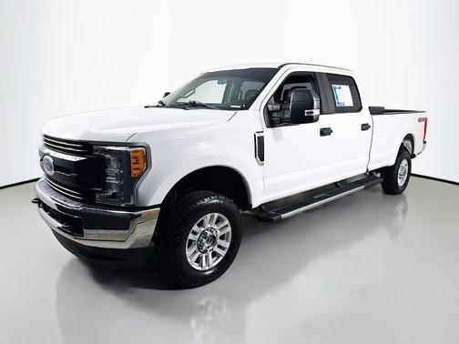 Oxford White 2017 Ford F-250 XL