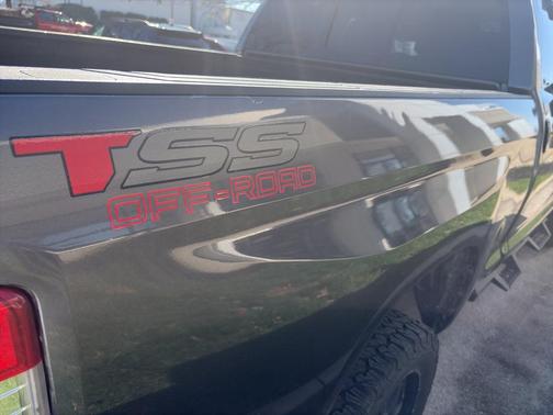 2014 Toyota Tundra SR5