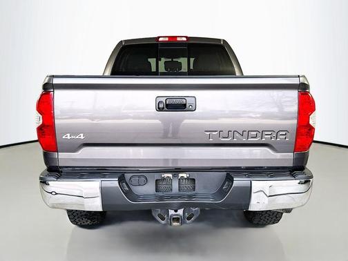 2014 Toyota Tundra SR5