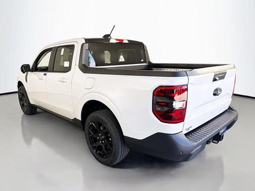 Space White Metallic 2026 Ford Maverick Lariat