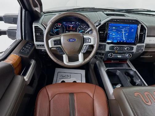 2022 Ford F-350 KING RANCH