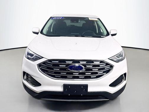 Star White 2022 Ford Edge SEL
