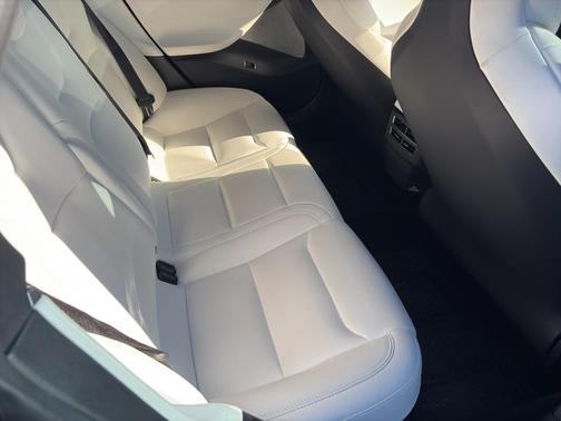 2018 Tesla Model S 75D