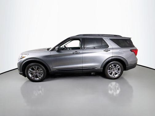 Carbonized Gray Metallic 2026 Ford Explorer Active