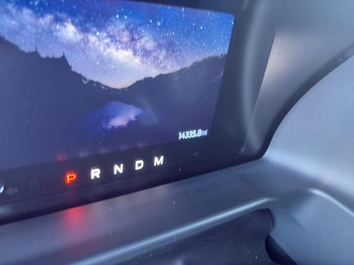 Eruption Green Metallic 2024 Ford Bronco Black Diamond