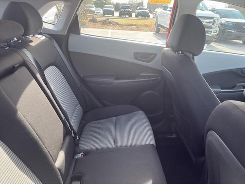 2020 Hyundai KONA SE