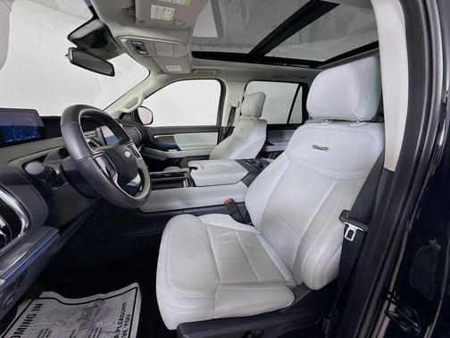 Agate Black Metallic 2025 Ford Expedition Platinum