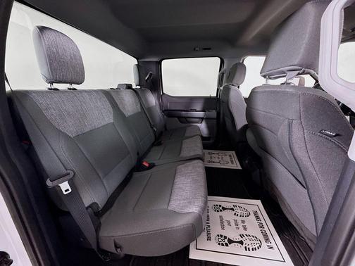 Oxford White 2023 Ford F-250 XLT
