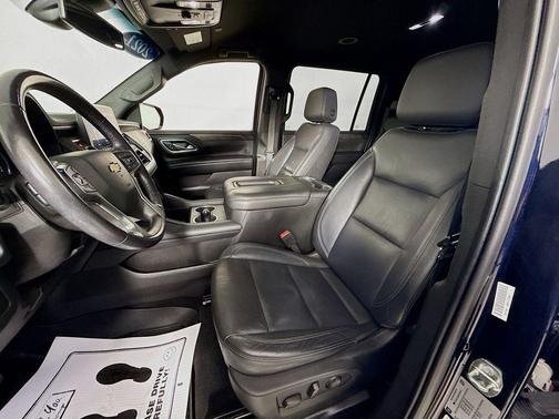 Midnight Blue Metallic 2021 Chevrolet Suburban LT