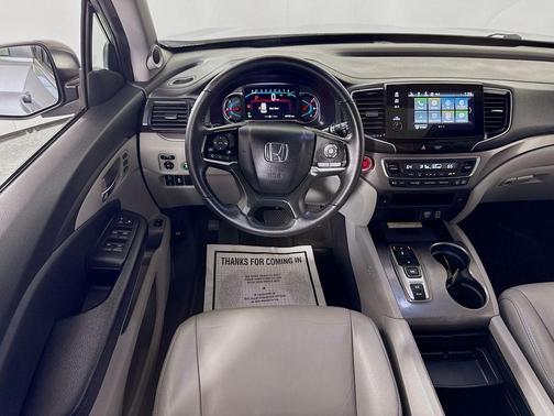 Lunar Silver Metallic 2022 Honda Pilot Special Edition