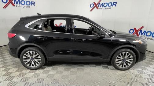 Photo 5 of 35 of 2020 Ford Escape Titanium