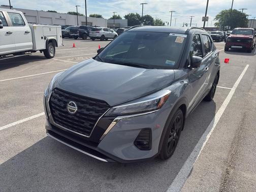 Boulder Gray 2021 Nissan Kicks SR