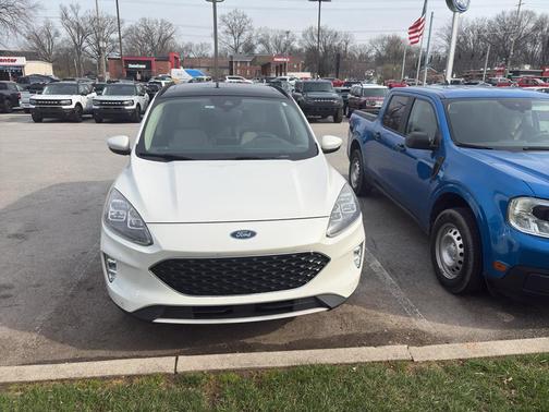 2020 Ford Escape Titanium Hybrid