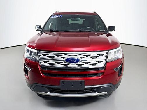 Ruby Red Metallic Tinted Clearcoat 2018 Ford Explorer XLT