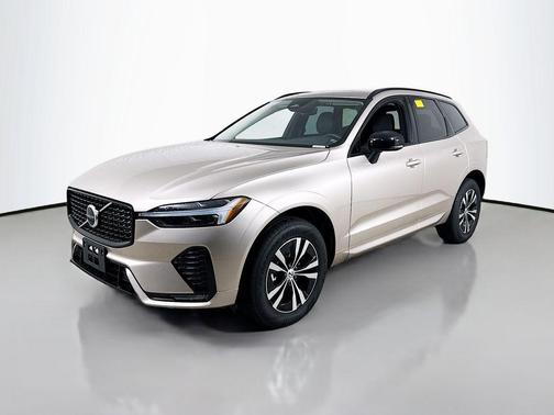 2025 Volvo XC60 B5 Core