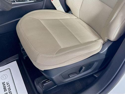 Oxford White 2021 Ford Explorer Base