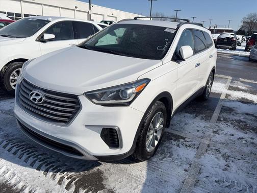 2018 Hyundai SANTA FE SE