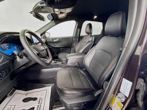 Cinnabar Red Metallic 2023 Ford Escape ST-Line Select