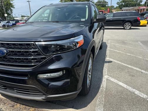 Agate Black Metallic 2020 Ford Explorer XLT