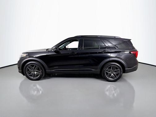 Agate Black Metallic 2026 Ford Explorer ST