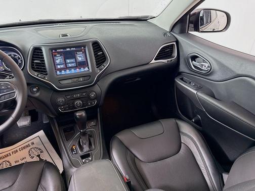 2022 Jeep Cherokee Latitude Lux