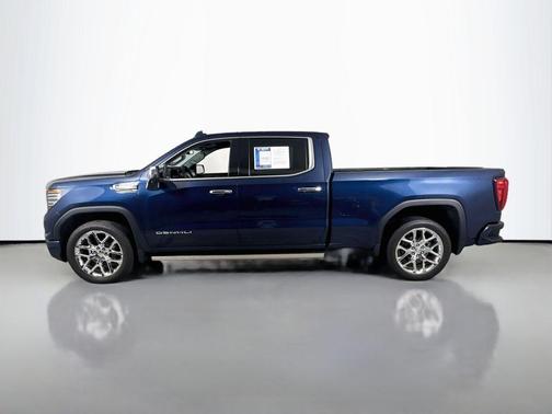 Pacific Blue Metallic 2022 GMC Sierra 1500 Denali