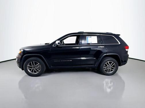 Diamond Black 2022 Jeep Grand Cherokee WK Limited