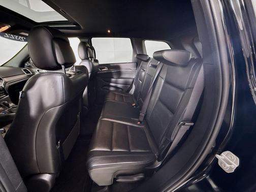 Diamond Black 2022 Jeep Grand Cherokee WK Limited