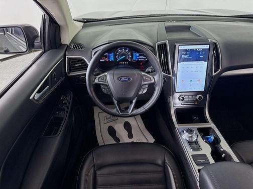 Forged Green Metallic 2023 Ford Edge SEL