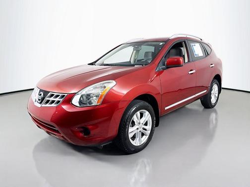 Cayenne Red Pearl 2013 Nissan Rogue SV