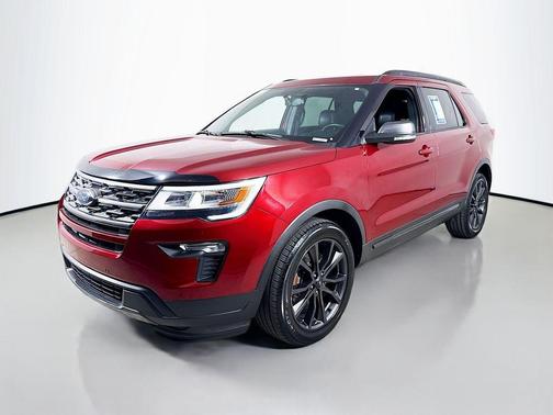 Ruby Red Metallic Tinted Clearcoat 2018 Ford Explorer XLT