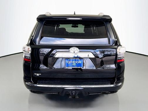 Midnight Black Metallic 2018 Toyota 4Runner Limited