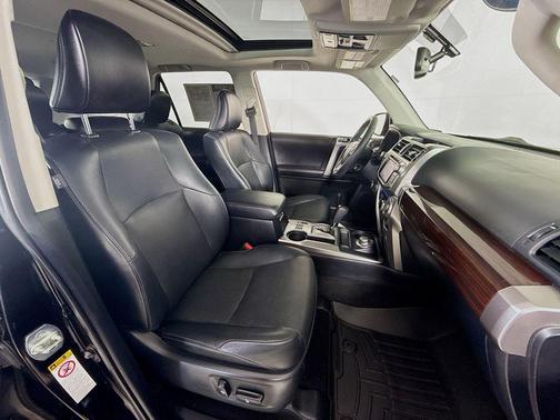 Midnight Black Metallic 2018 Toyota 4Runner Limited