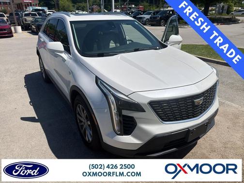 Crystal White Tri-Coat 2019 Cadillac XT4 Luxury