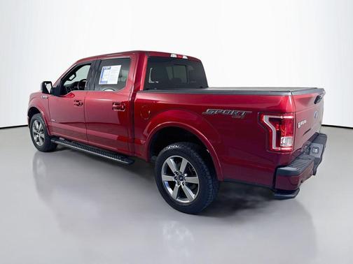 Ruby Red Metallic Tinted Clearcoat 2016 Ford F-150 XLT