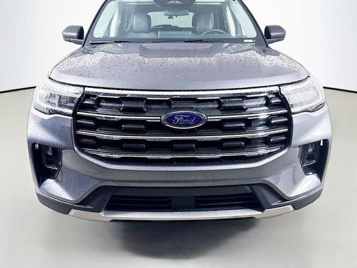 Carbonized Gray Metallic 2026 Ford Explorer Active