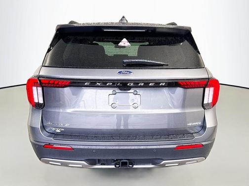 Carbonized Gray Metallic 2026 Ford Explorer Active