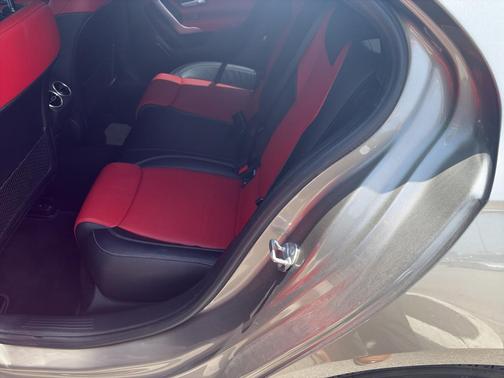 Mojave Silver Metallic 2019 Mercedes-Benz A-Class A 220