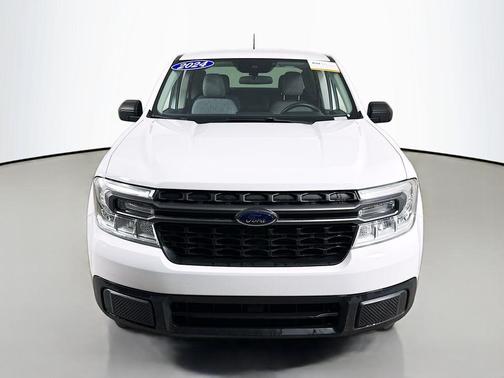 Oxford White 2024 Ford Maverick XLT