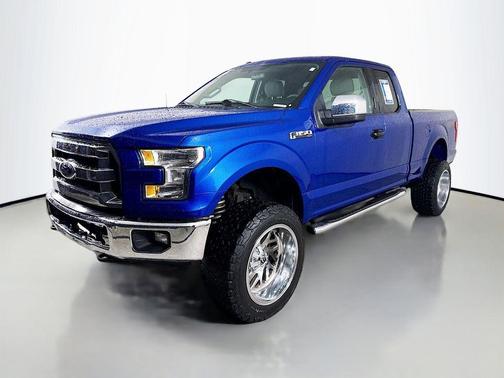 Lightning Blue 2017 Ford F-150 XLT