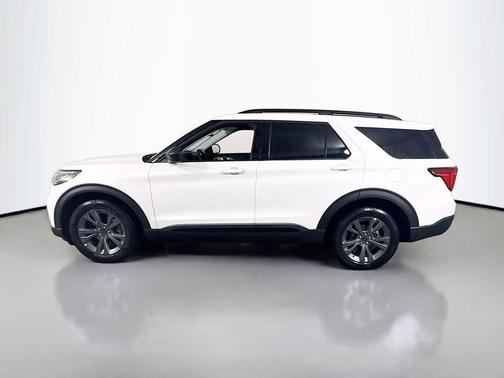 Star White 2026 Ford Explorer Active