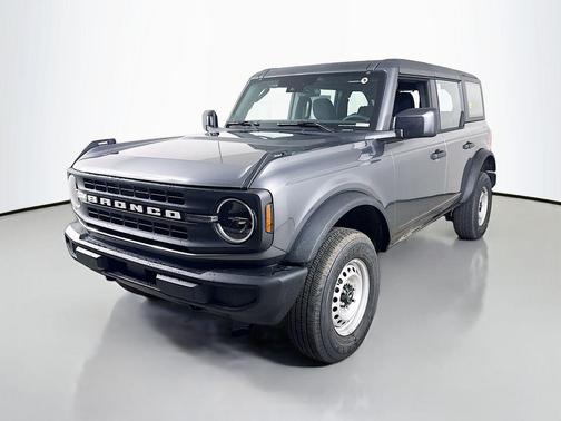 Carbonized Gray Metallic 2026 Ford Bronco Base