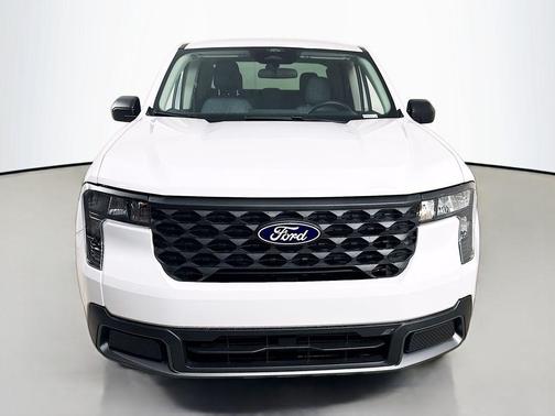 Oxford White 2026 Ford Maverick XLT