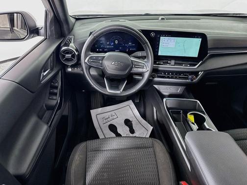 Mosaic Black Metallic 2025 Chevrolet Equinox LT