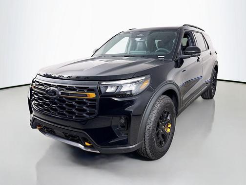 Agate Black Metallic 2026 Ford Explorer Tremor
