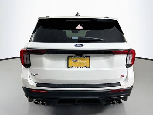 Star White 2026 Ford Explorer ST