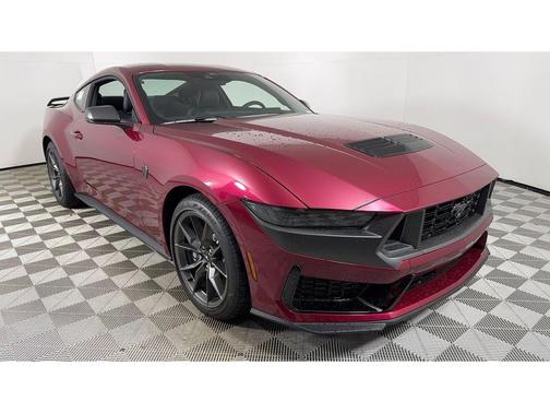 2025 Ford Mustang Dark Horse